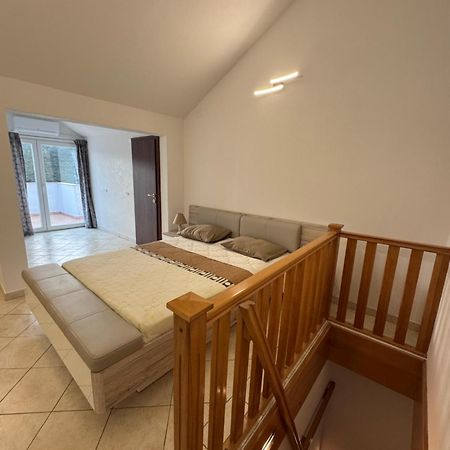 Apartments Vesna Tivat Exterior photo