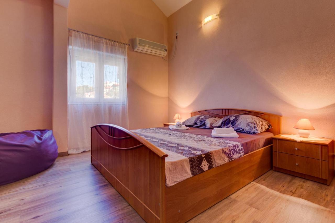 Apartments Vesna Tivat Exterior photo