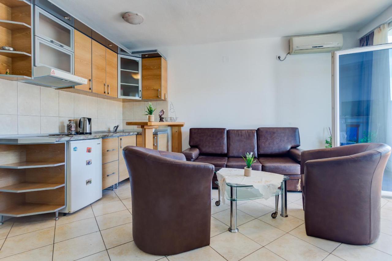 Apartments Vesna Tivat Exterior photo