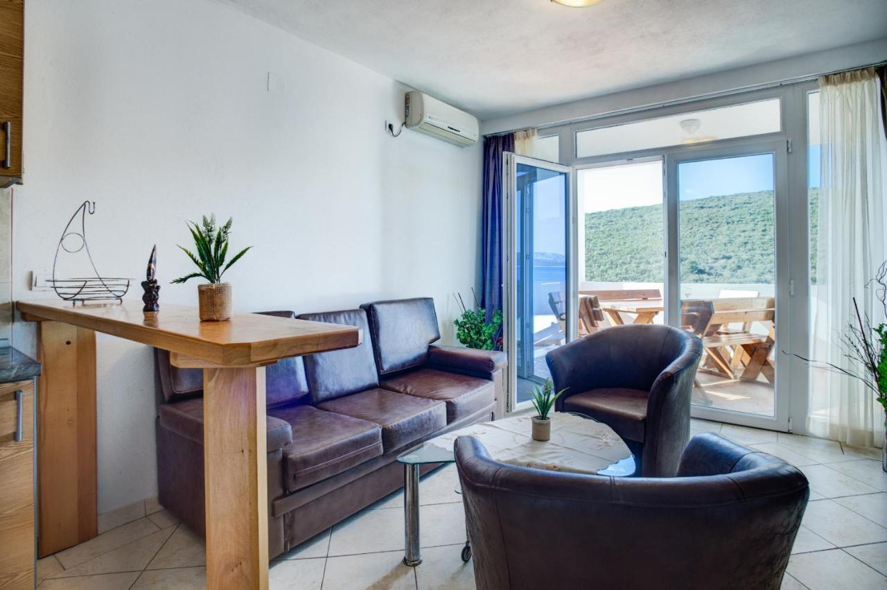 Apartments Vesna Tivat Exterior photo