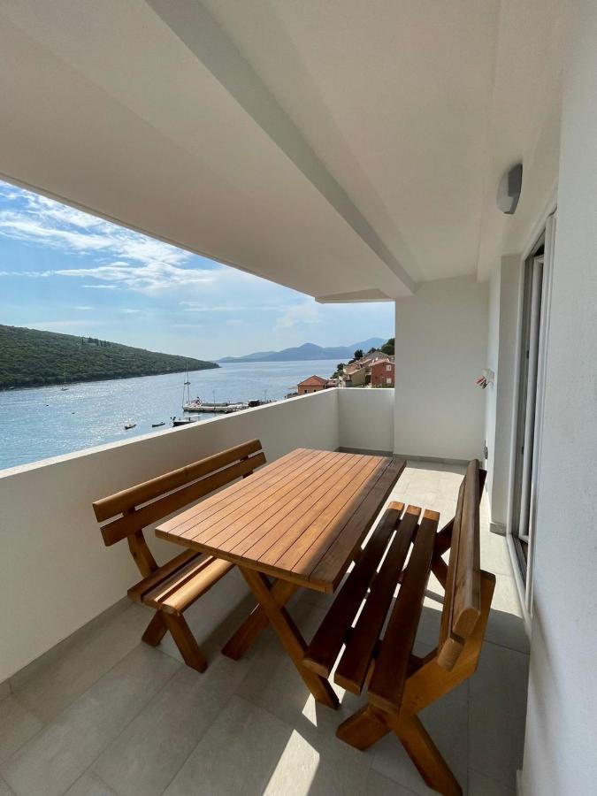 Apartments Vesna Tivat Exterior photo