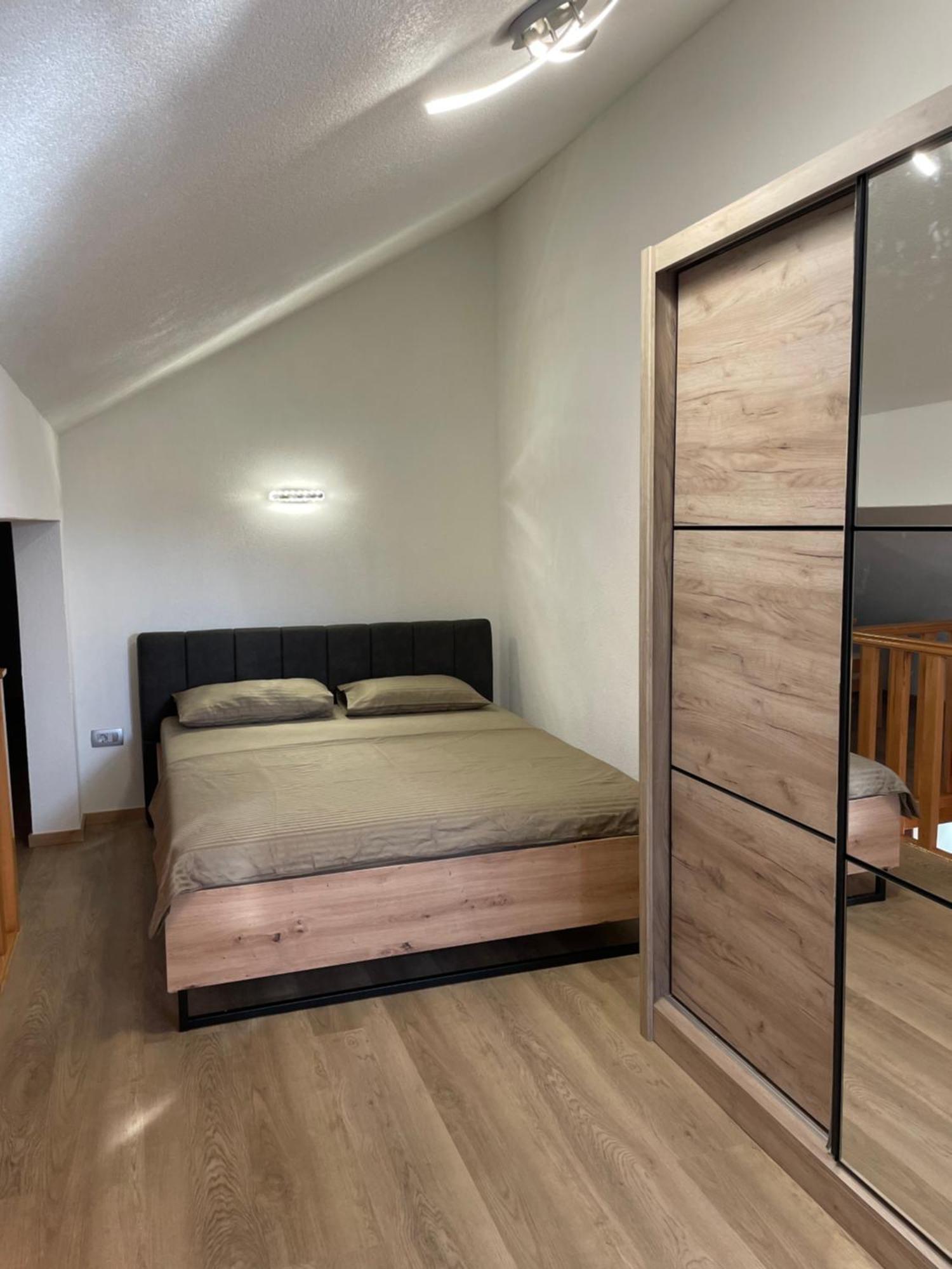 Apartments Vesna Tivat Exterior photo