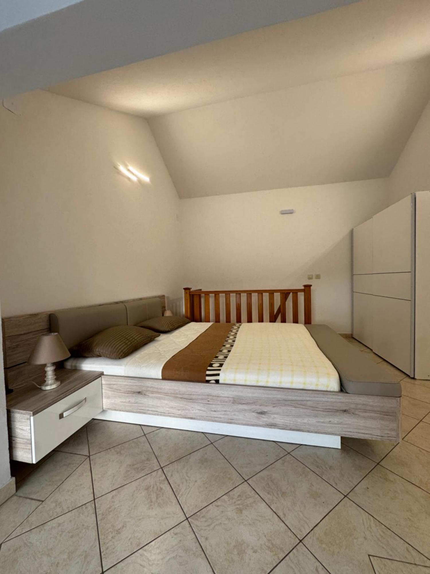 Apartments Vesna Tivat Exterior photo